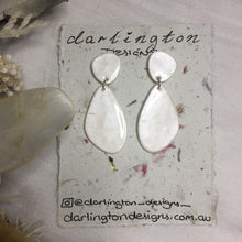 Load image into Gallery viewer, Snowy Drops