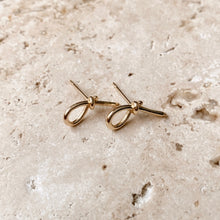 Load image into Gallery viewer, Knot Studs